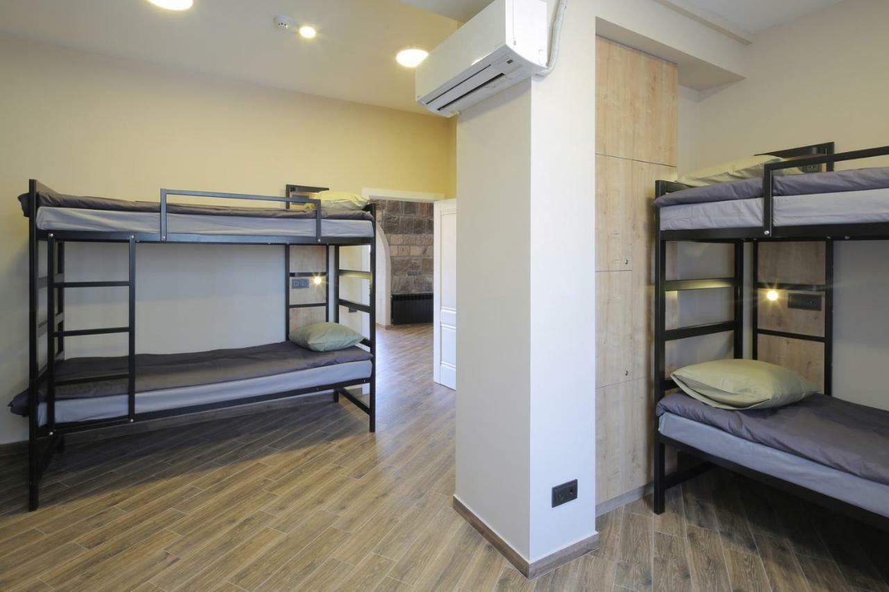 Highland Hostel Jerevan Eksteriør billede
