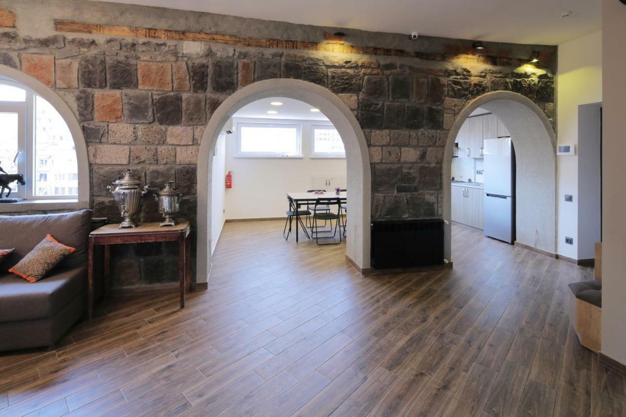 Highland Hostel Jerevan Eksteriør billede