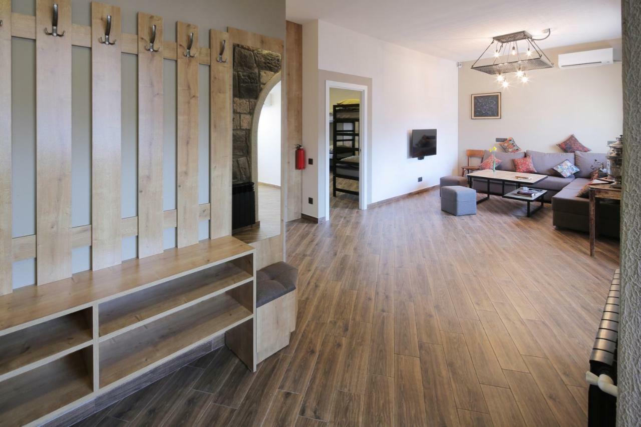 Highland Hostel Jerevan Eksteriør billede